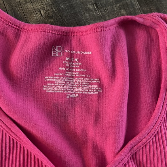 Cute Pink Top Size Medium - Picture 2 of 2